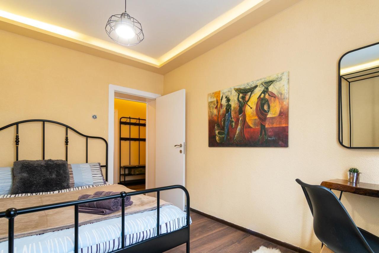 Apartments Skopje Downtown Екстер'єр фото