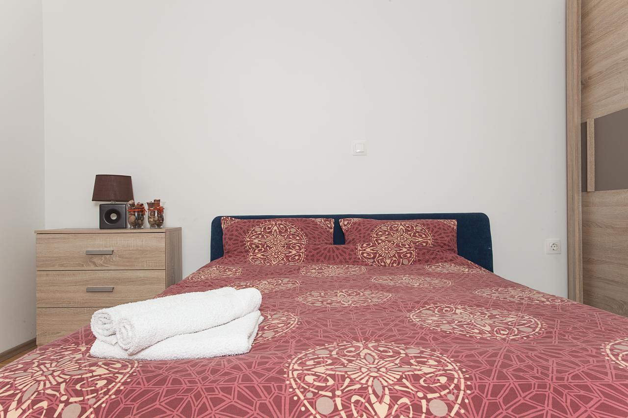 Apartments Skopje Downtown Екстер'єр фото